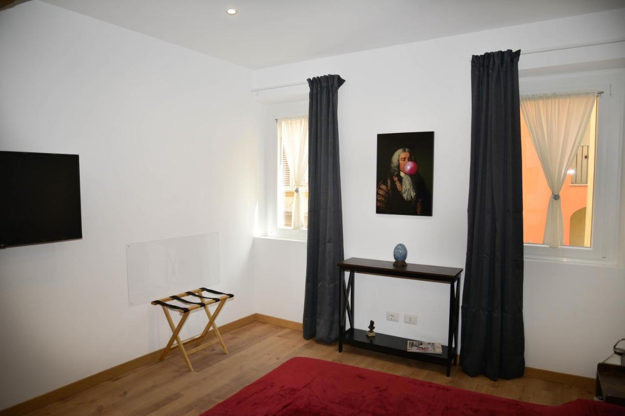 Fidia Palace Claudia'S Apartment Colosseo Рим Екстер'єр фото